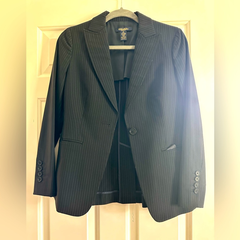 Classic Navy Brooks Brothers Suit, Size 2P, Pencil Skirt, Like New